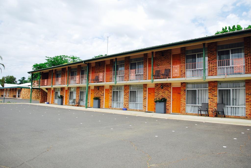 Cascades Motor Inn Dubbo Exterior photo